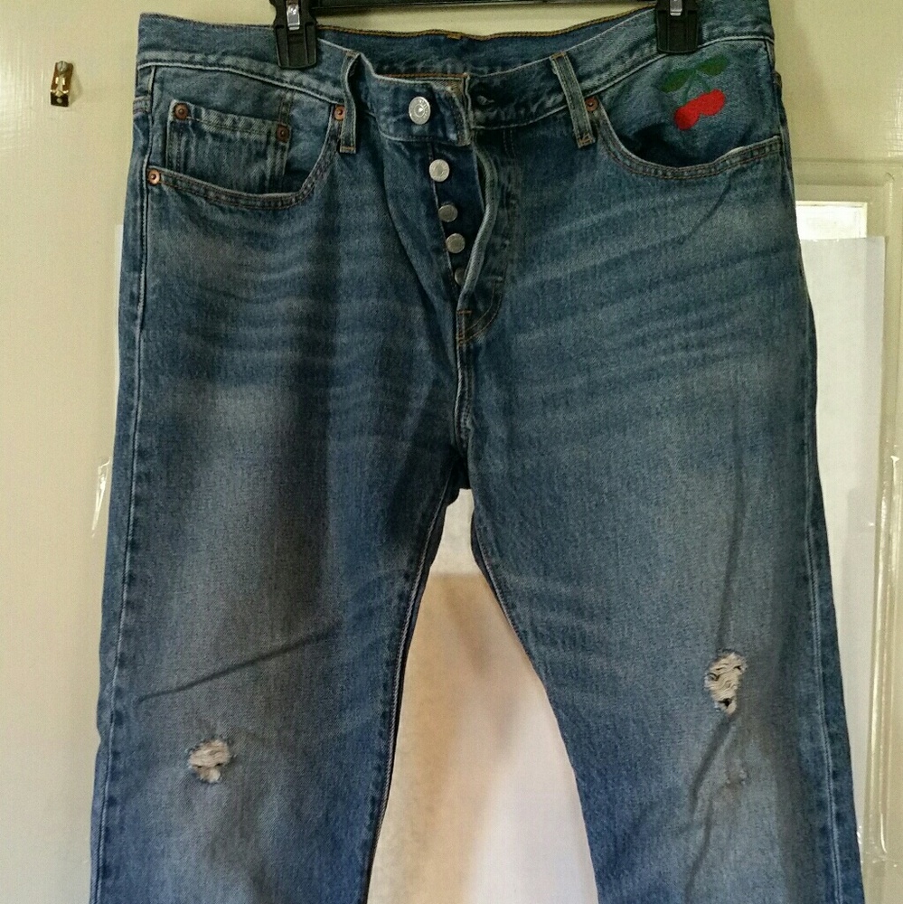 Levi capris